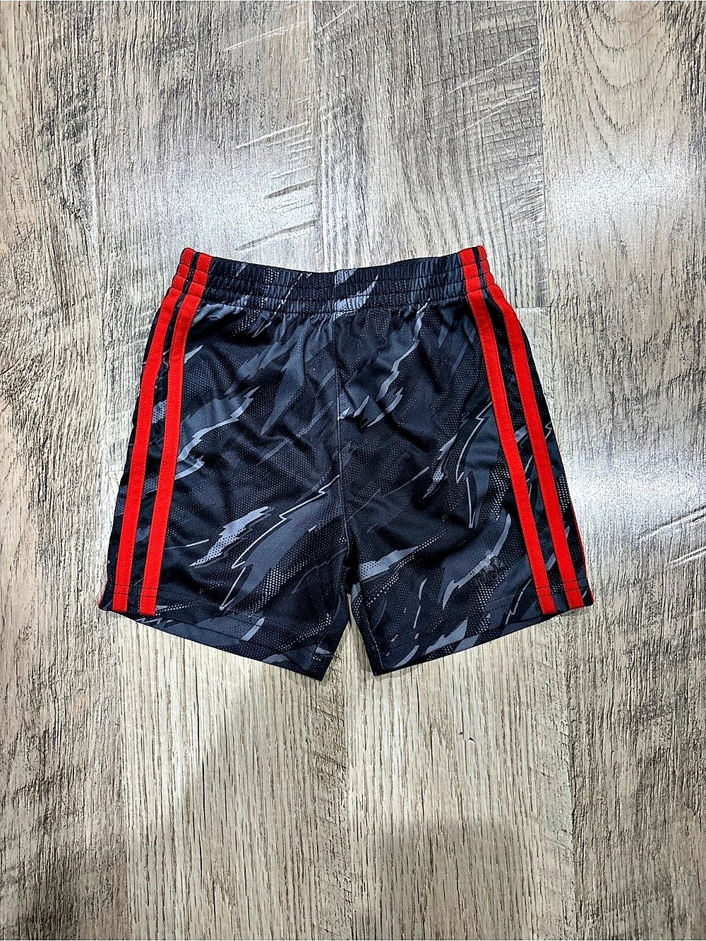 adidas Boys 2T Athletic Shorts Black & Red Like New